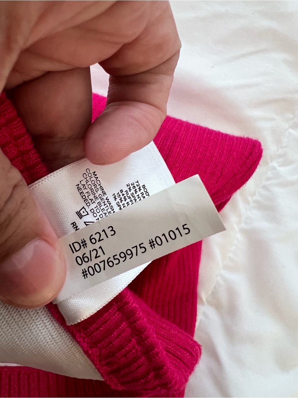 Express hot pink features ribbed knit texture and a flared ruffle skirt size L - Picture 7 of 9